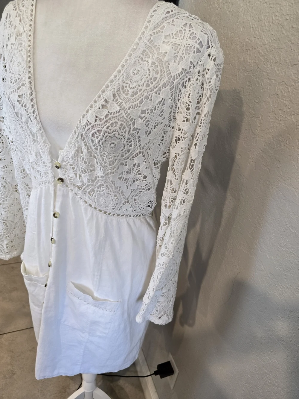 Free People Women’s Shrimpton White Crochet Mini Dress Tie Back Pockets L